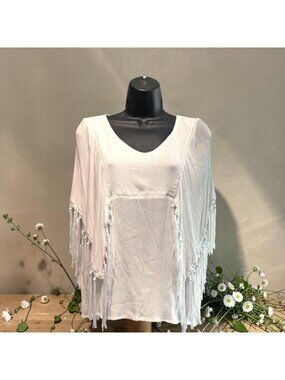 Izzy & Lola Fringe Blouse